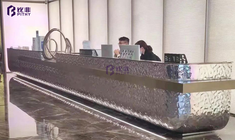 银色水波纹吧台